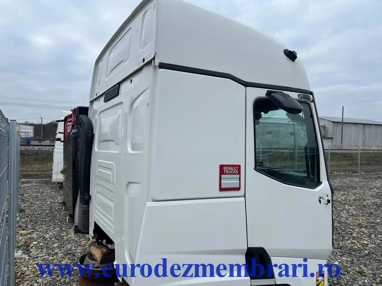 CABINA RENAULT T SLEEPER - Cabina para Camión: foto 5 CABINA RENAULT T SLEEPER - Cabina para Camión: foto 5