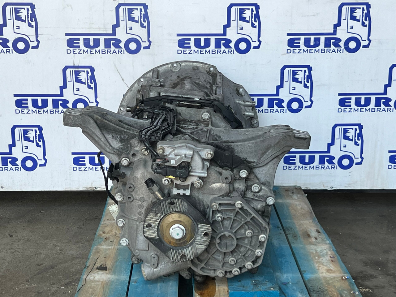 CUTIE DE VITEZE AUTOMATA FARA RETARDER MERCEDES ACTROS MP4 G211-12 - Caja de cambios para Camión: foto 4 CUTIE DE VITEZE AUTOMATA FARA RETARDER MERCEDES ACTROS MP4 G211-12 - Caja de cambios para Camión: foto 4