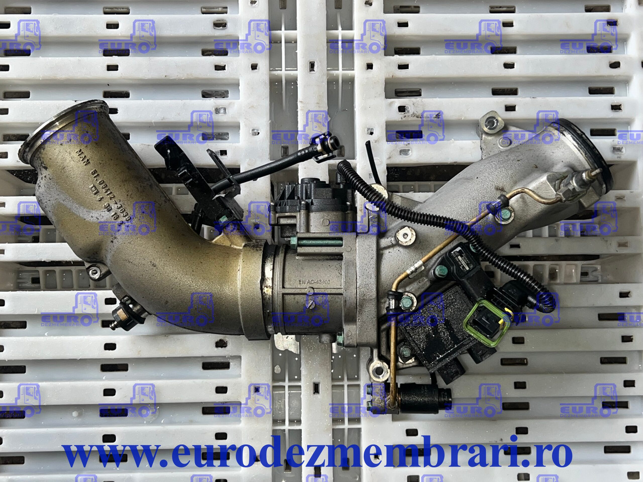 GALERIE ADMISIE + CLAPETA ACCELERATIE MAN TGX D3876 51.09413.7018, 51.09412.0323, 51.09412.0718, 51.26803.0055, 51.25902.0154, 51.25902.0081 - Colector de admisión para Camión: foto 1 GALERIE ADMISIE + CLAPETA ACCELERATIE MAN TGX D3876 51.09413.7018, 51.09412.0323, 51.09412.0718, 51.26803.0055, 51.25902.0154, 51.25902.0081 - Colector de admisión para Camión: foto 1