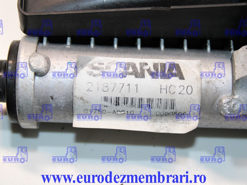 RADIATOR + VENTILATOR AER CONDITIONAT SCANIA NGS 2187711, 2824478 - Radiador para Camión: foto 3 RADIATOR + VENTILATOR AER CONDITIONAT SCANIA NGS 2187711, 2824478 - Radiador para Camión: foto 3