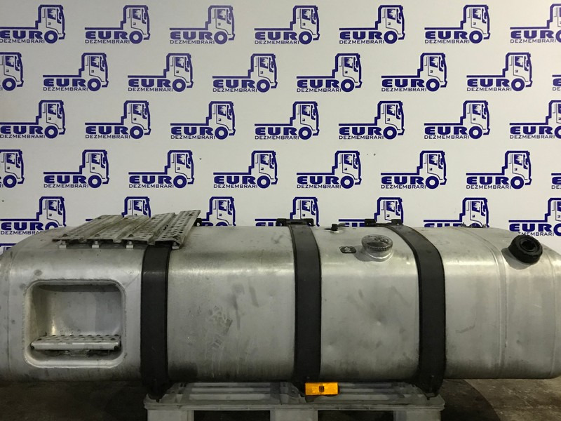 REZERVOR COMBUSTIBIL MERCEDES ACTROS MP4 MEGA + ADBLUE L=218CM l=70 H=55CM A9604700301 - Depósito de combustible para Camión: foto 1 REZERVOR COMBUSTIBIL MERCEDES ACTROS MP4 MEGA + ADBLUE L=218CM l=70 H=55CM A9604700301 - Depósito de combustible para Camión: foto 1