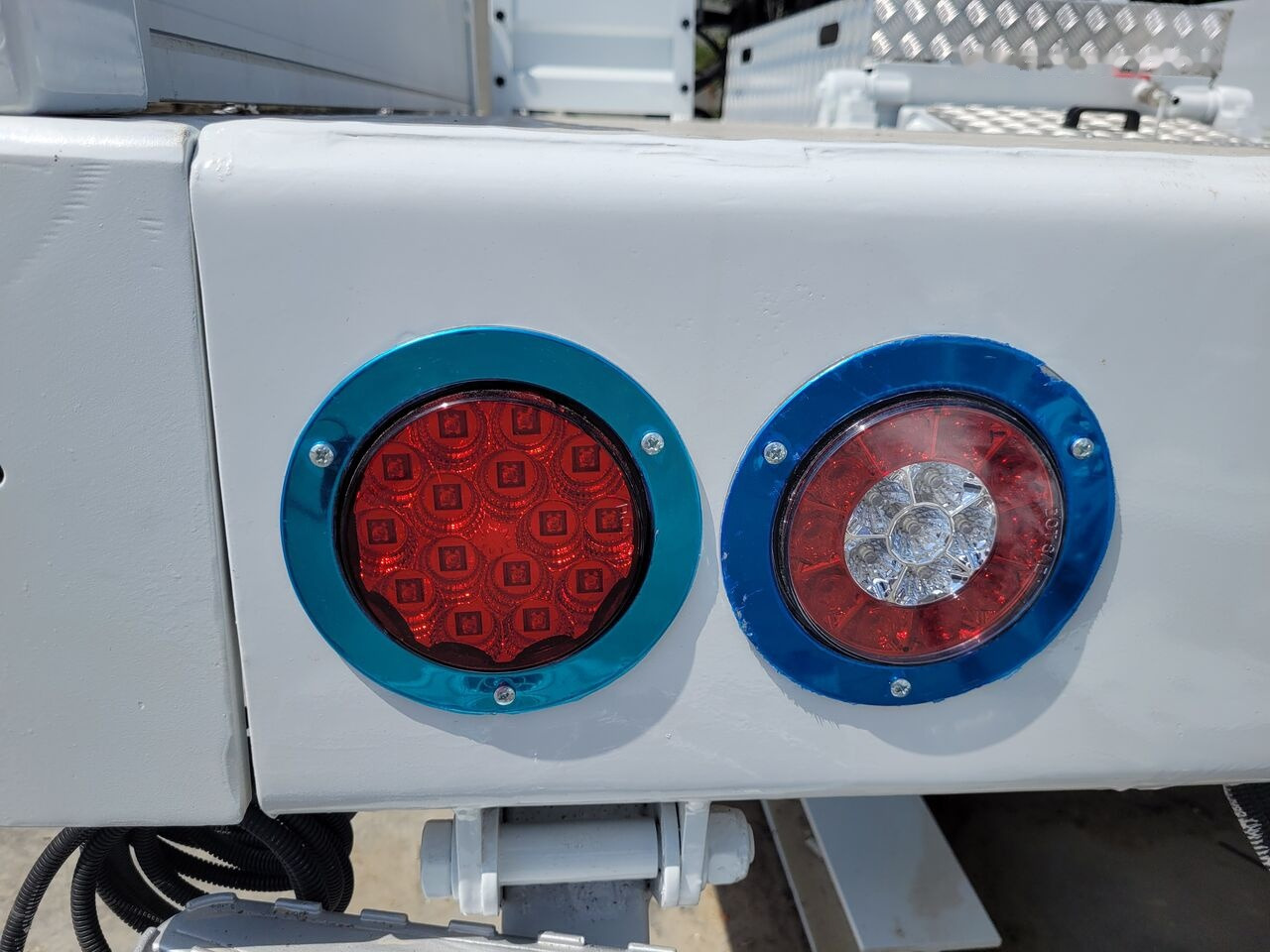 MERCEDES-BENZ New BMS BLP 14-09 on chassis - Bomba de hormigón: foto 2 MERCEDES-BENZ New BMS BLP 14-09 on chassis - Bomba de hormigón: foto 2