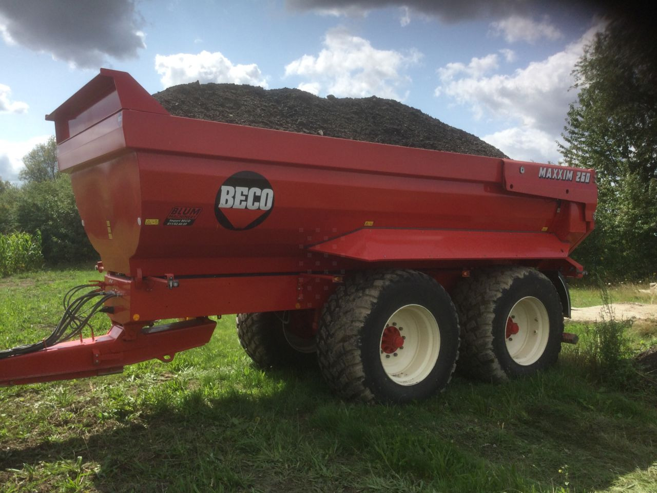 Beco Maxxim 260 - Remolque volquete: foto 1 Beco Maxxim 260 - Remolque volquete: foto 1