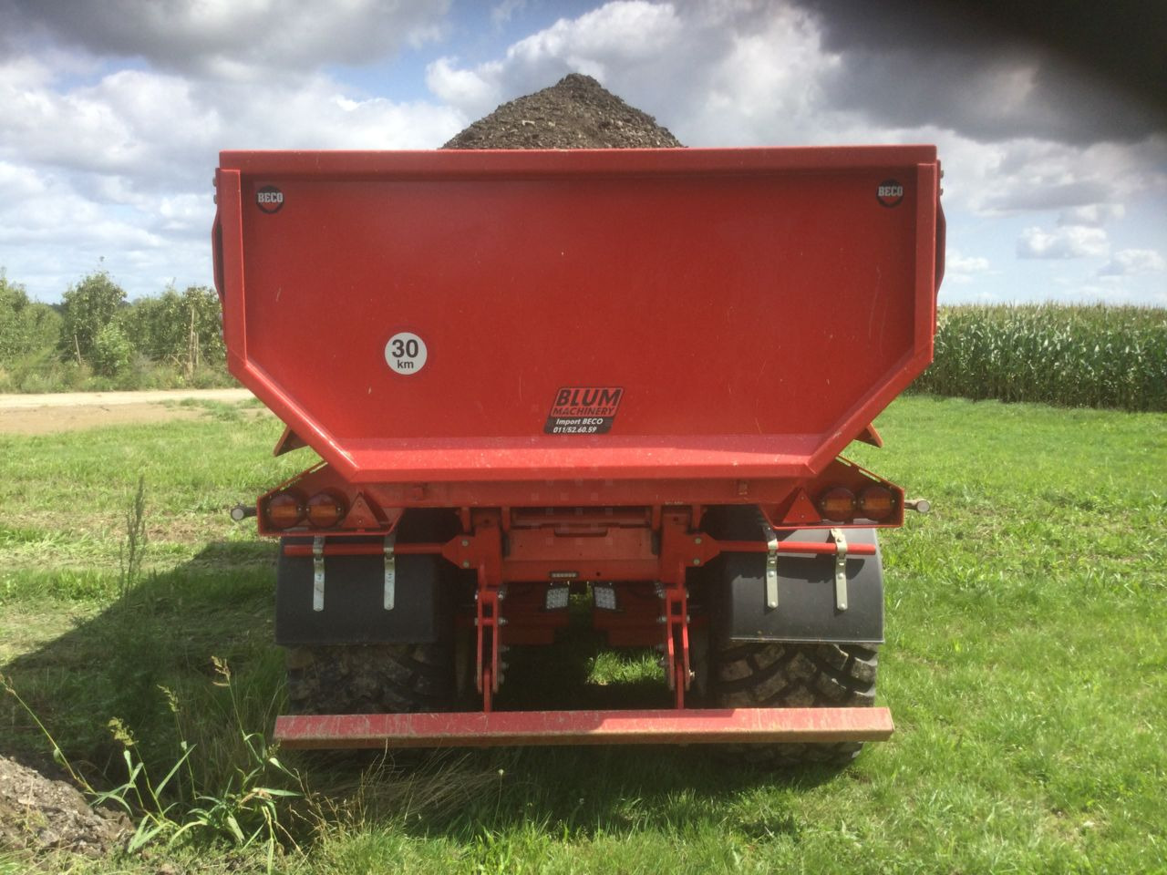 Beco Maxxim 260 - Remolque volquete: foto 4 Beco Maxxim 260 - Remolque volquete: foto 4