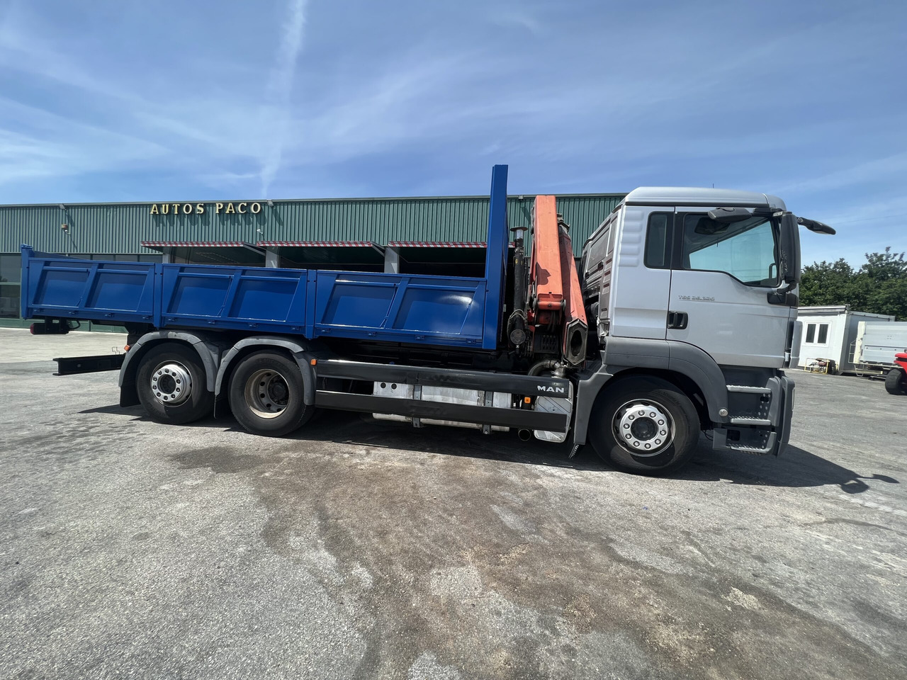 CAMION GRUA Y BASCULANTE MAN 26320 - Camión volquete, Camión grúa: foto 5 CAMION GRUA Y BASCULANTE MAN 26320 - Camión volquete, Camión grúa: foto 5