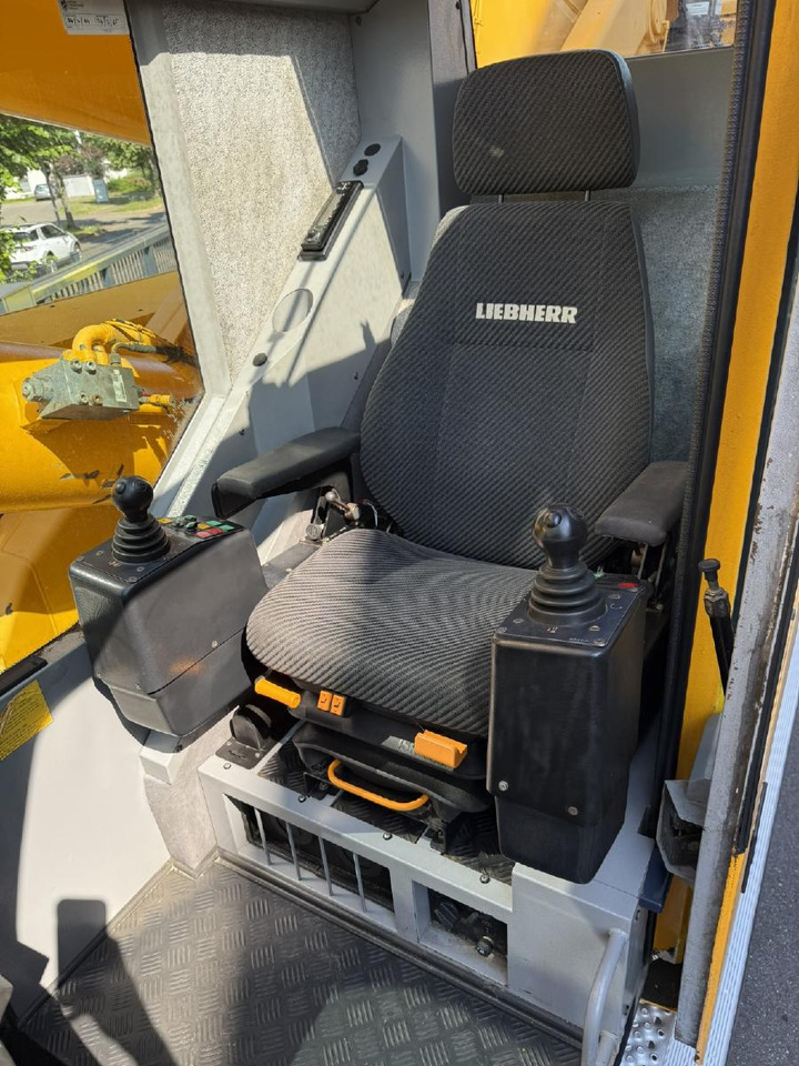 Leasing de Liebherr LTM 1070-4.1 (08 - 059 580) Liebherr LTM 1070-4.1 (08 - 059 580): foto 24 Leasing de Liebherr LTM 1070-4.1 (08 - 059 580) Liebherr LTM 1070-4.1 (08 - 059 580): foto 24