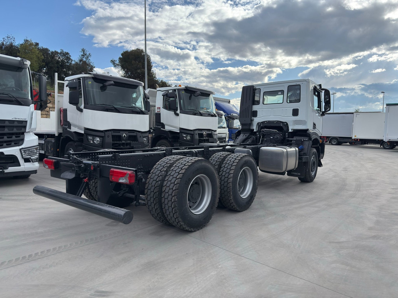 IVECO AD380T46 6x4 E6 (Chassis) - Camión chasis: foto 4 IVECO AD380T46 6x4 E6 (Chassis) - Camión chasis: foto 4