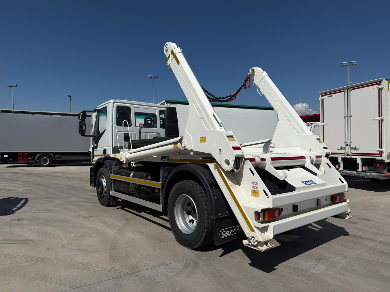 IVECO ML190E28L Eurocargo E6 (Track Equipment) - Camión portacontenedor de cadenas: foto 4 IVECO ML190E28L Eurocargo E6 (Track Equipment) - Camión portacontenedor de cadenas: foto 4