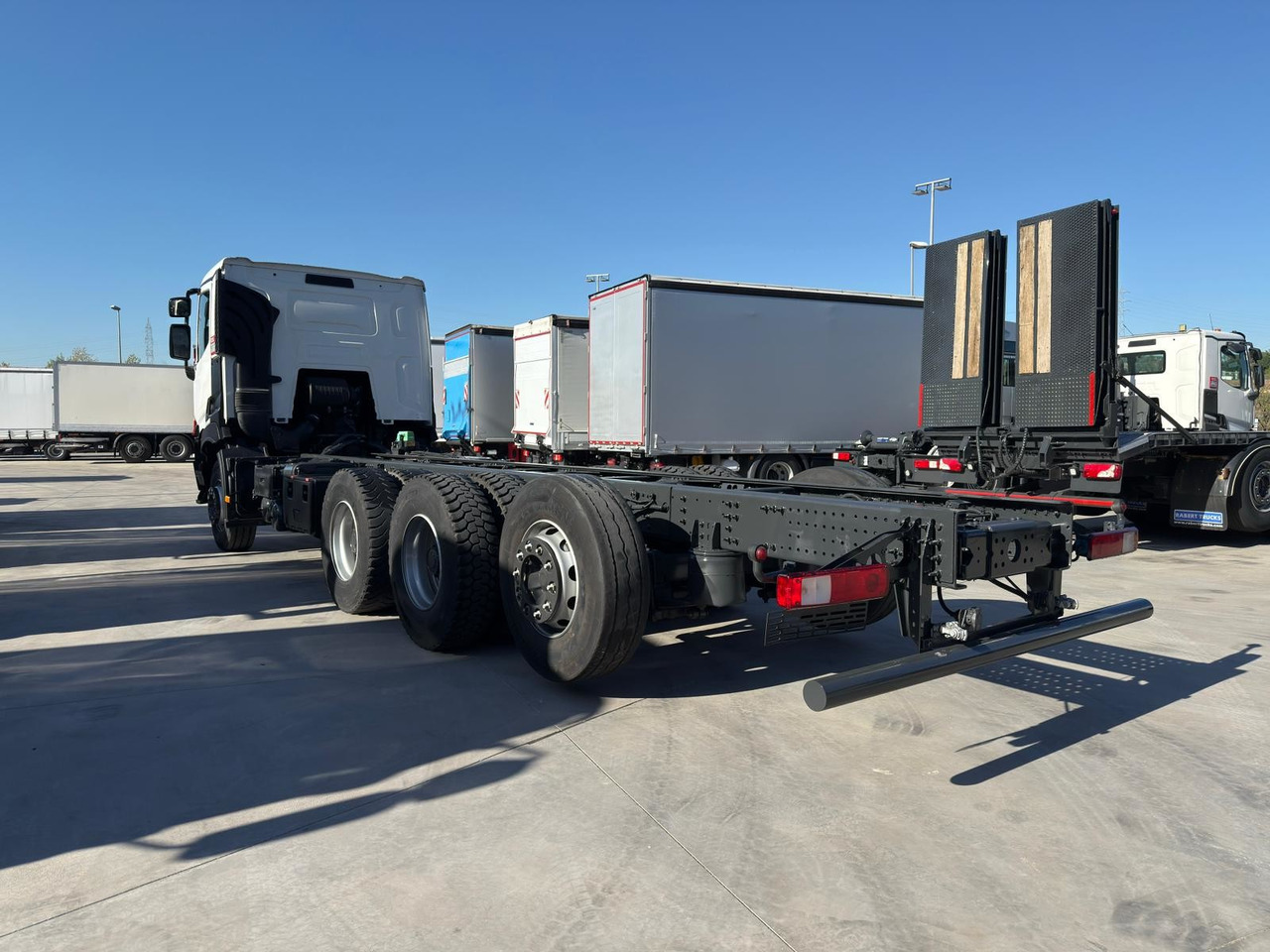 RENAULT C460 E6 (Chassis) - Camión chasis: foto 4 RENAULT C460 E6 (Chassis) - Camión chasis: foto 4