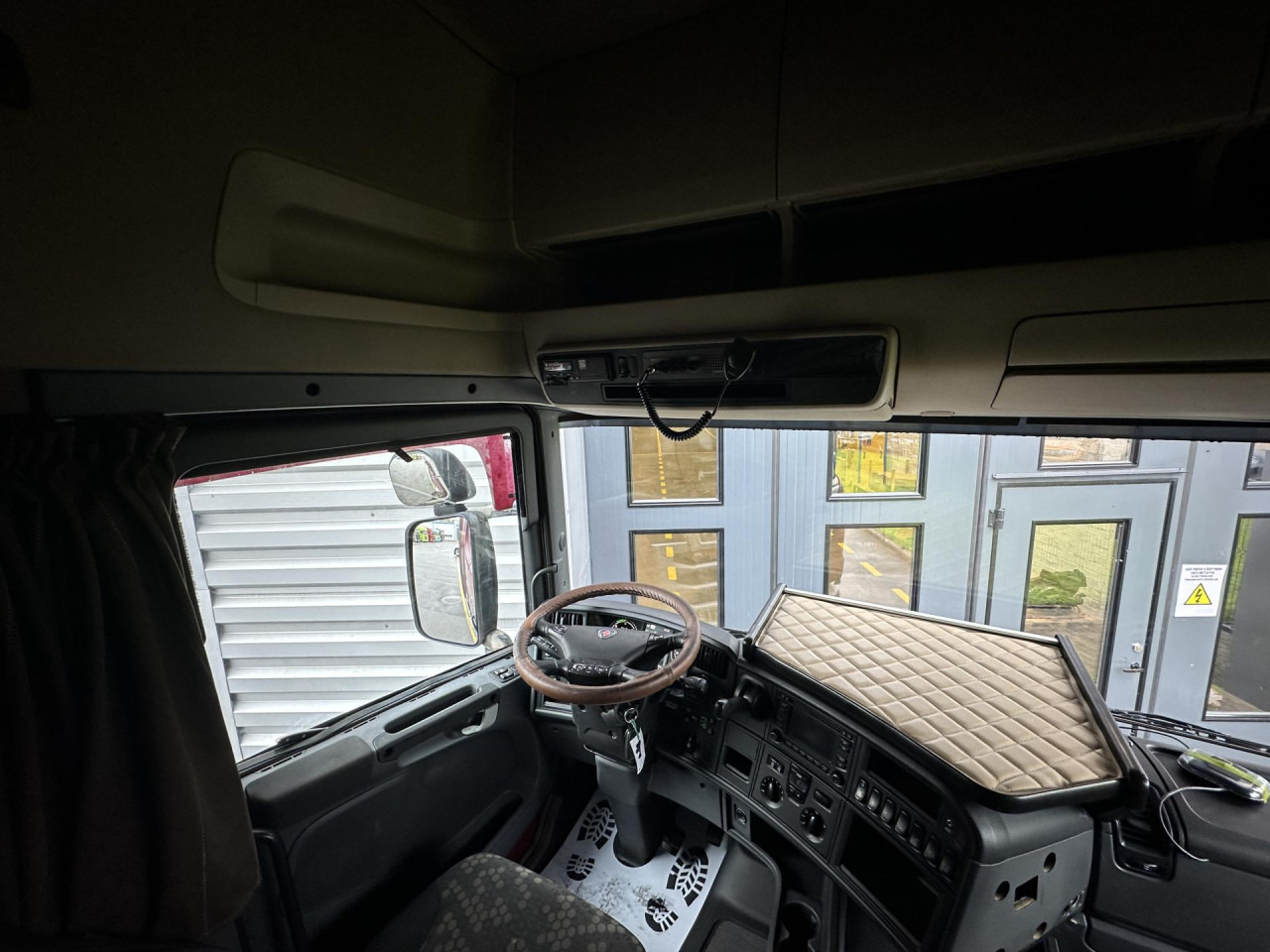 Cabeza tractora SCANIA R 450 LA4x2MNA: foto 9 Cabeza tractora SCANIA R 450 LA4x2MNA: foto 9