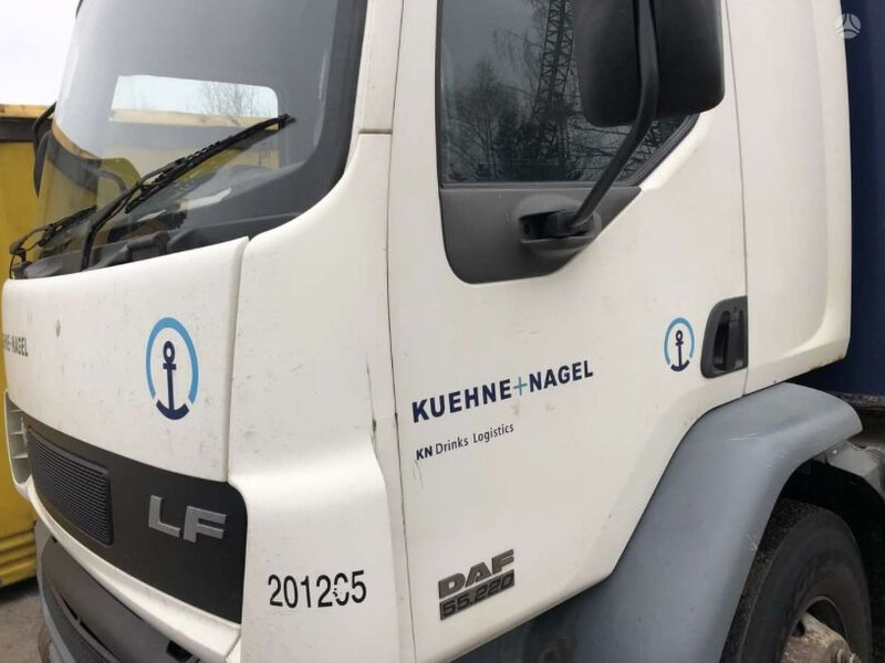 DAF - Parachoques: foto 1 DAF - Parachoques: foto 1