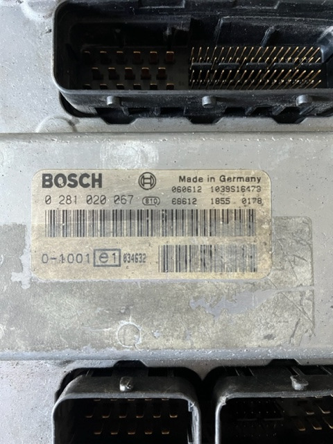 BOSCH Bosch 0281020067 - Unidad de control para Autobús urbano: foto 2 BOSCH Bosch 0281020067 - Unidad de control para Autobús urbano: foto 2