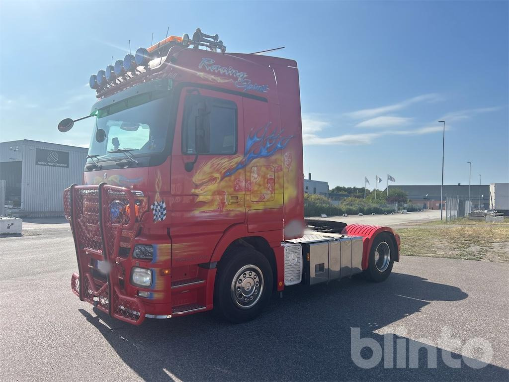 MERCEDES BENZ 1846LS4X2 - Cabeza tractora: foto 1 MERCEDES BENZ 1846LS4X2 - Cabeza tractora: foto 1