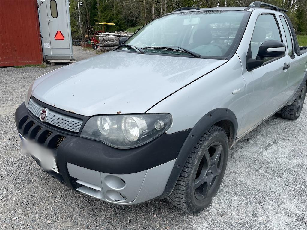 Pick-up Fiat strada adventure: foto 7