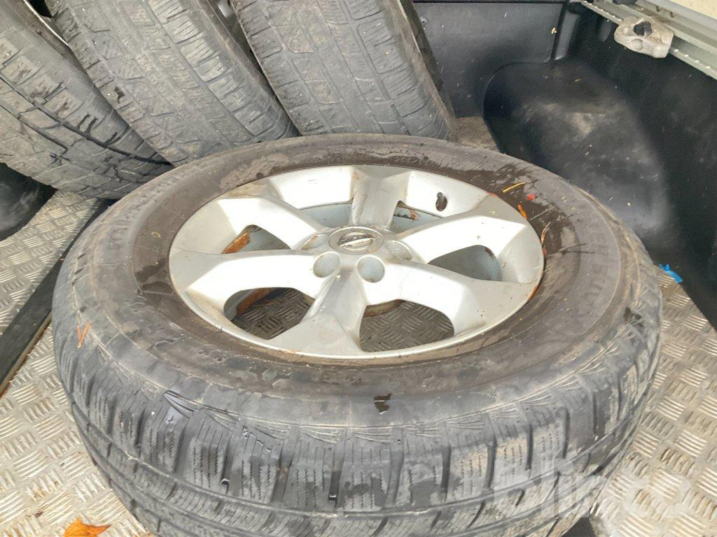 Furgoneta NISSAN D401: foto 33 Furgoneta NISSAN D401: foto 33