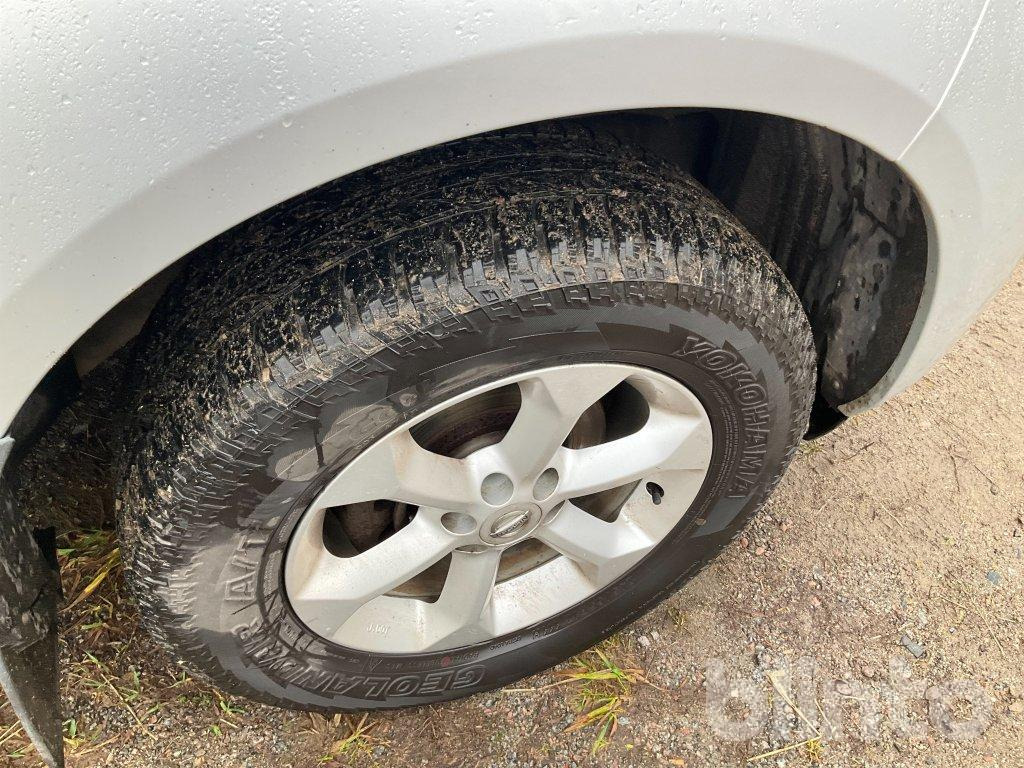 Furgoneta NISSAN D401: foto 9 Furgoneta NISSAN D401: foto 9