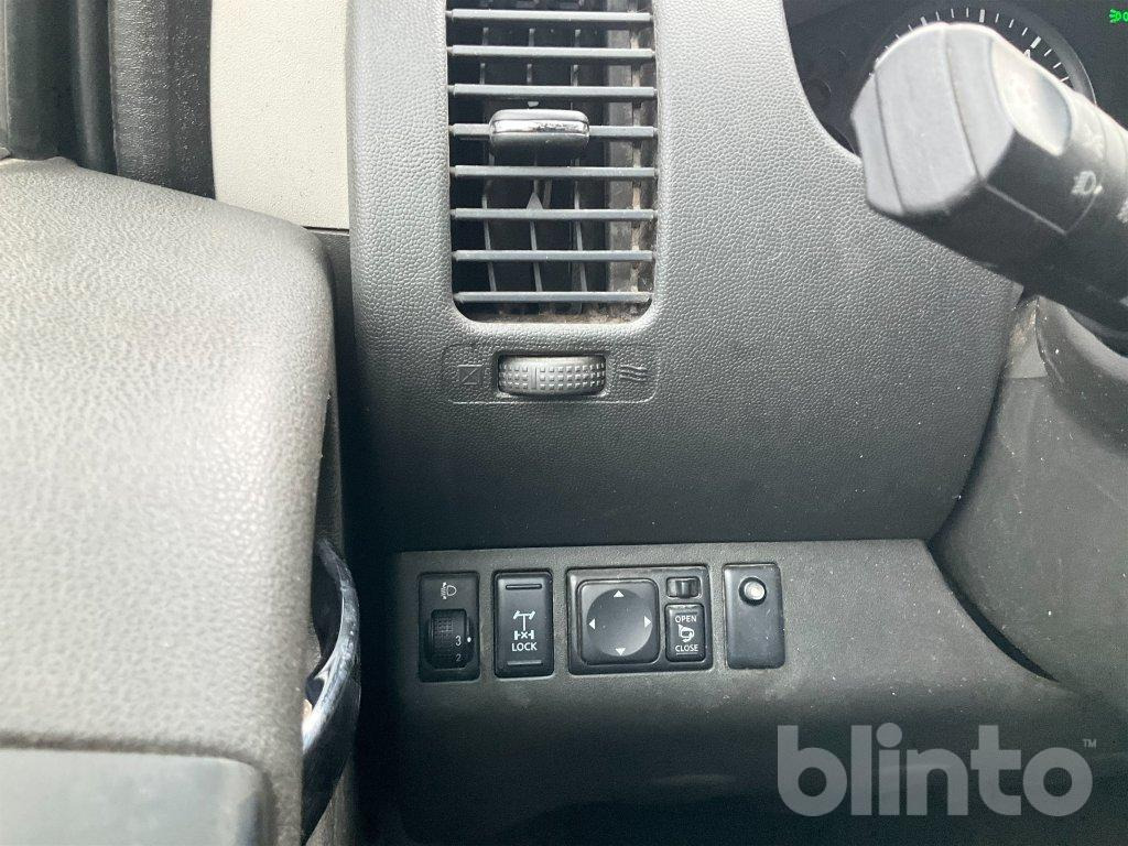 Furgoneta NISSAN D401: foto 24 Furgoneta NISSAN D401: foto 24