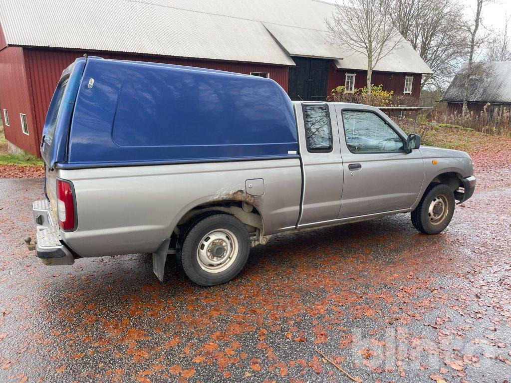 NISSAN KING CAB 2,4 2WD - Furgoneta: foto 3 NISSAN KING CAB 2,4 2WD - Furgoneta: foto 3