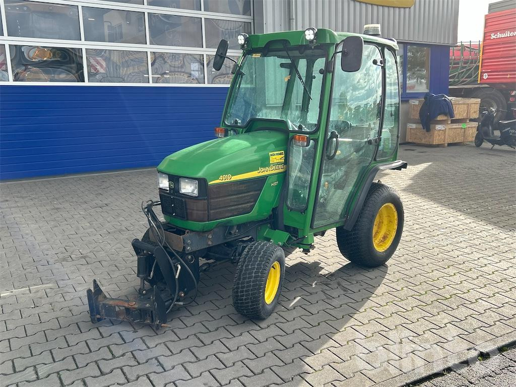 John Deere 4010HST - Tractor: foto 1 John Deere 4010HST - Tractor: foto 1