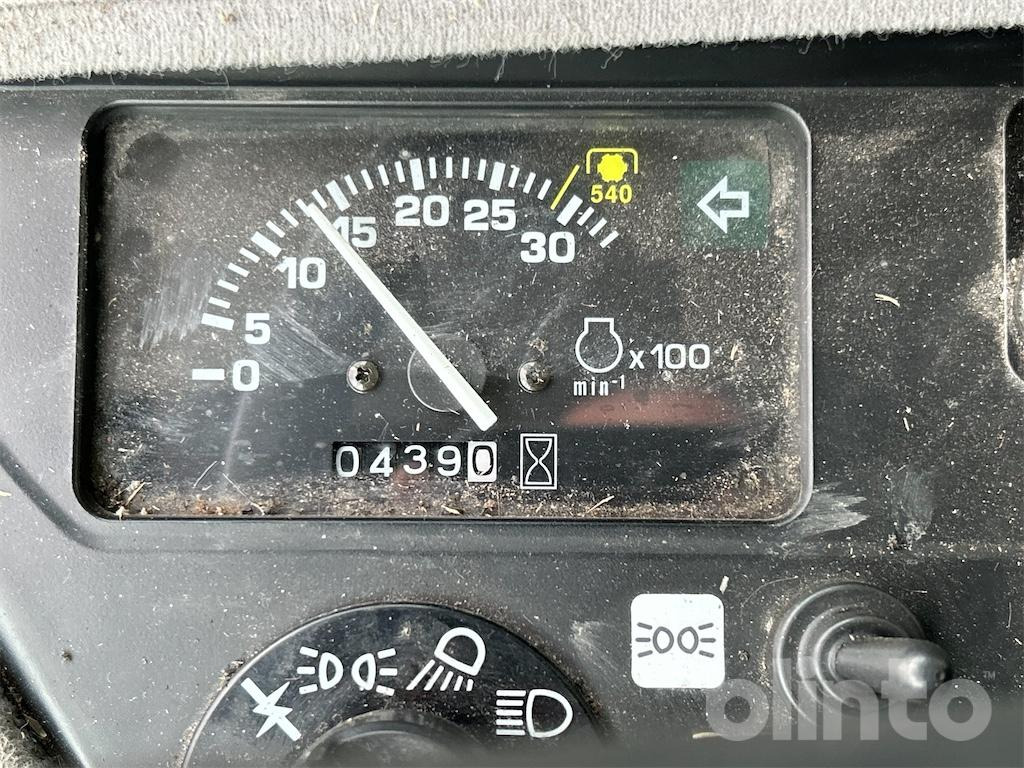 John Deere 4010HST - Tractor: foto 5 John Deere 4010HST - Tractor: foto 5