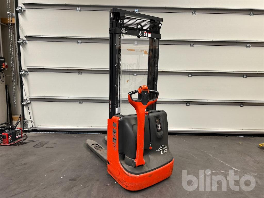 Linde L12 (2019) - Apilador: foto 4 Linde L12 (2019) - Apilador: foto 4