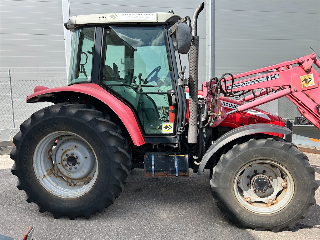 MASSEY FERGUSON 5445-4 - Tractor: foto 2 MASSEY FERGUSON 5445-4 - Tractor: foto 2