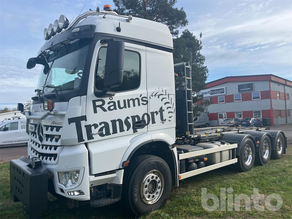 MERCEDES-BENZ Arocs 3251 8x4 - Camión multibasculante: foto 1 MERCEDES-BENZ Arocs 3251 8x4 - Camión multibasculante: foto 1