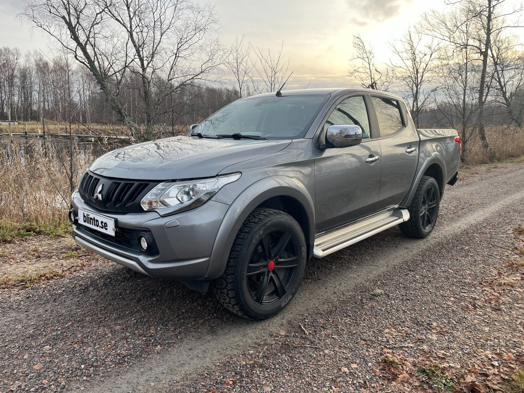 MITSUBISHI L200 - Pick-up: foto 1 MITSUBISHI L200 - Pick-up: foto 1