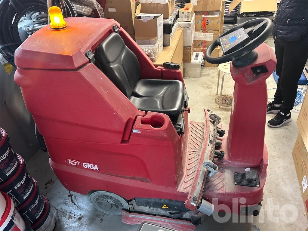 RCM GIGA 702R - Fregadora: foto 5 RCM GIGA 702R - Fregadora: foto 5