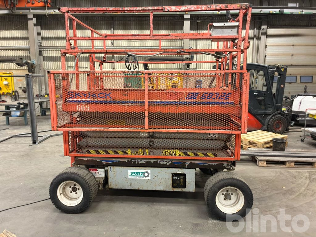 Skyjack 6832E - Plataforma de tijeras: foto 4 Skyjack 6832E - Plataforma de tijeras: foto 4