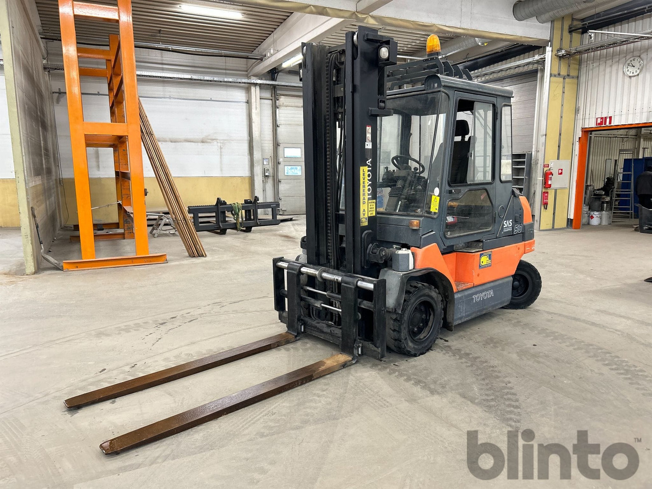 Toyota 7FBMF50 - Carretilla elevadora eléctrica: foto 1 Toyota 7FBMF50 - Carretilla elevadora eléctrica: foto 1