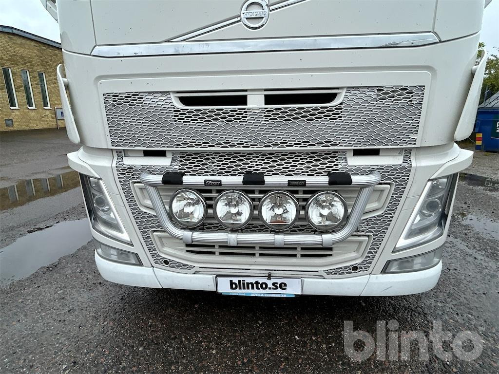 Camión caja cerrada VOLVO FH 4*2: foto 10