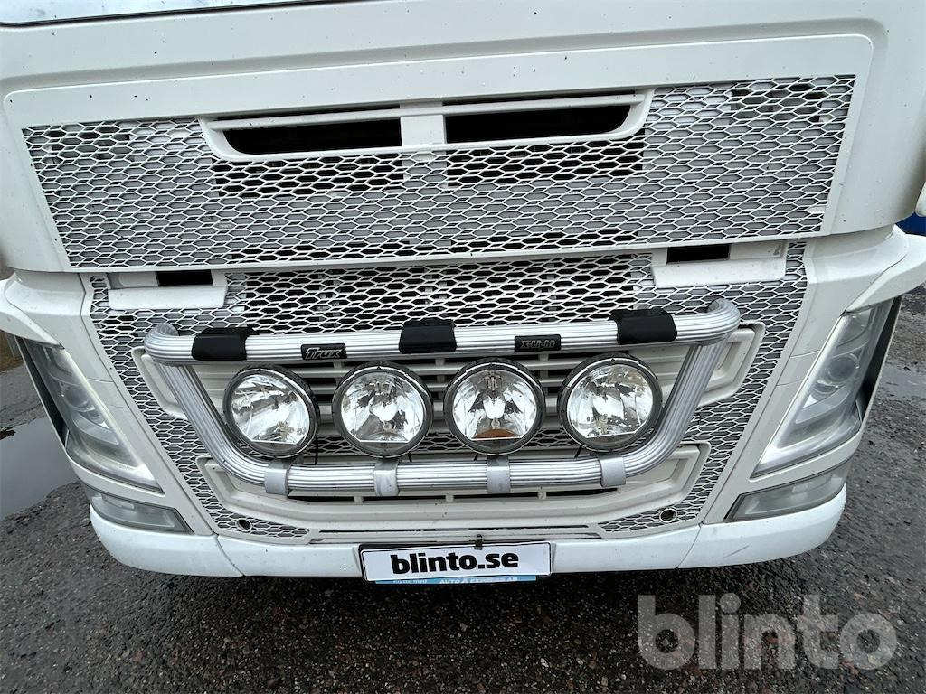 Camión caja cerrada VOLVO FH 4*2: foto 49