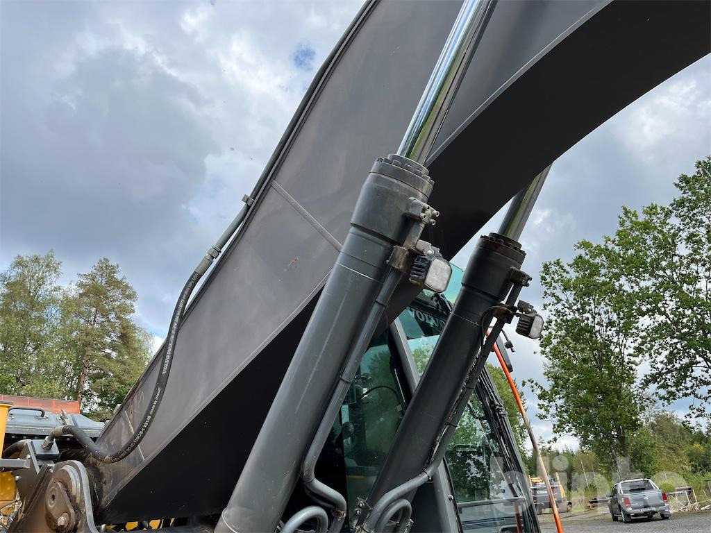 Excavadora de cadenas Volvo EC300EL: foto 42