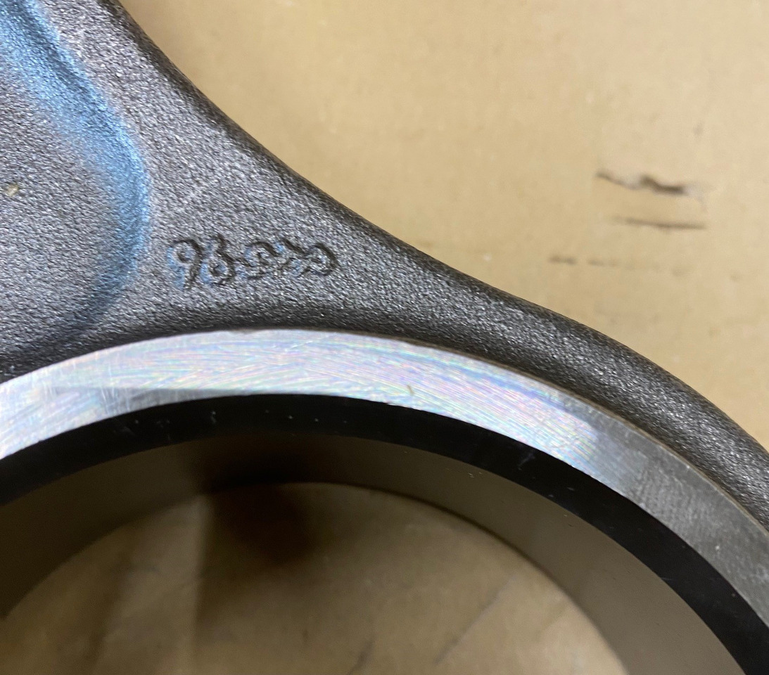 BIELLA MAN 51024006176 per D2676 - Biela para Camión: foto 3 BIELLA MAN 51024006176 per D2676 - Biela para Camión: foto 3