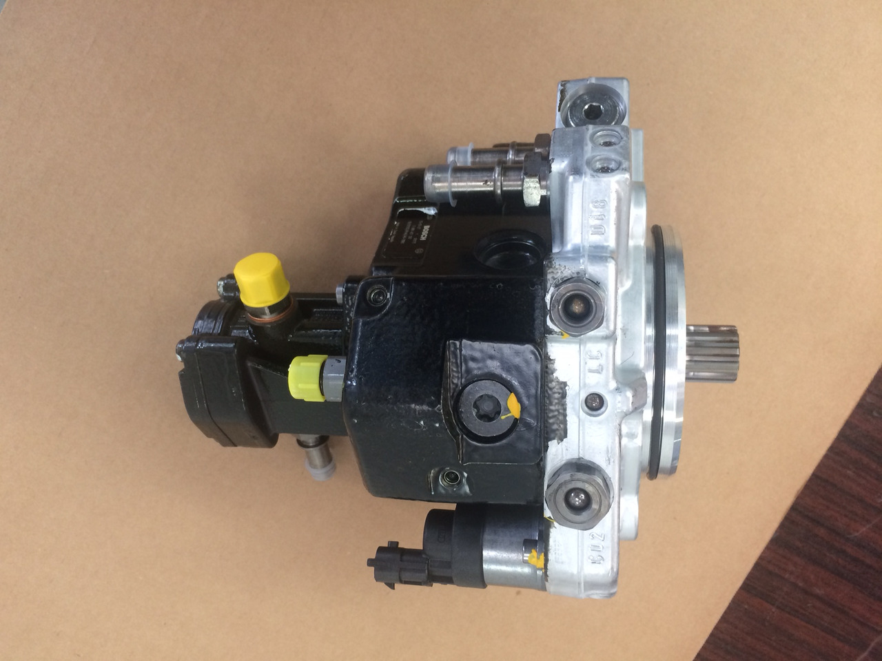 POMPA CARBURANTE ALTA PRESSIONE CP3.4+ / MOTORI MAN D2066 - D2676 - Bomba de combustible para Camión: foto 3 POMPA CARBURANTE ALTA PRESSIONE CP3.4+ / MOTORI MAN D2066 - D2676 - Bomba de combustible para Camión: foto 3