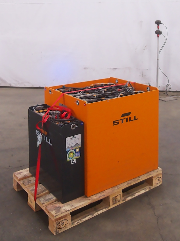 Weitere 2XBATTERIEN - Maquinaria de construcción: foto 1 Weitere 2XBATTERIEN - Maquinaria de construcción: foto 1