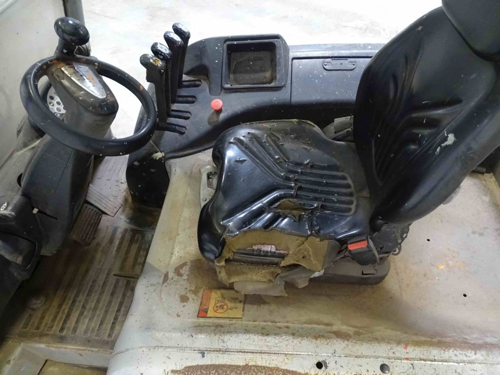 Still RX60-25 - Carretilla elevadora eléctrica: foto 3 Still RX60-25 - Carretilla elevadora eléctrica: foto 3