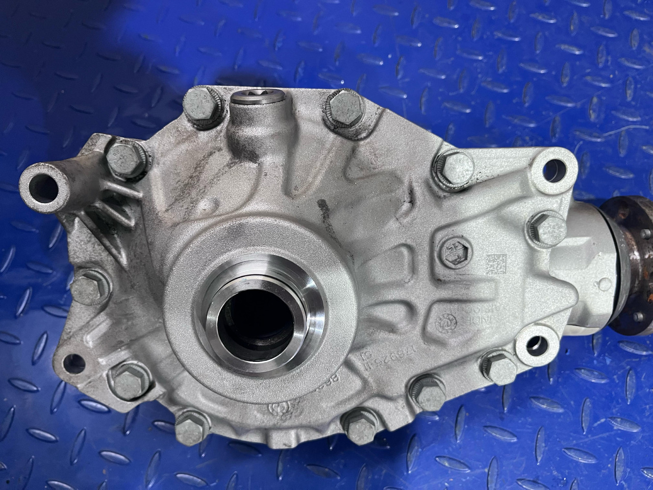 BMW BMW Front Axle Differential 8635870 - Diferencial: foto 2 BMW BMW Front Axle Differential 8635870 - Diferencial: foto 2