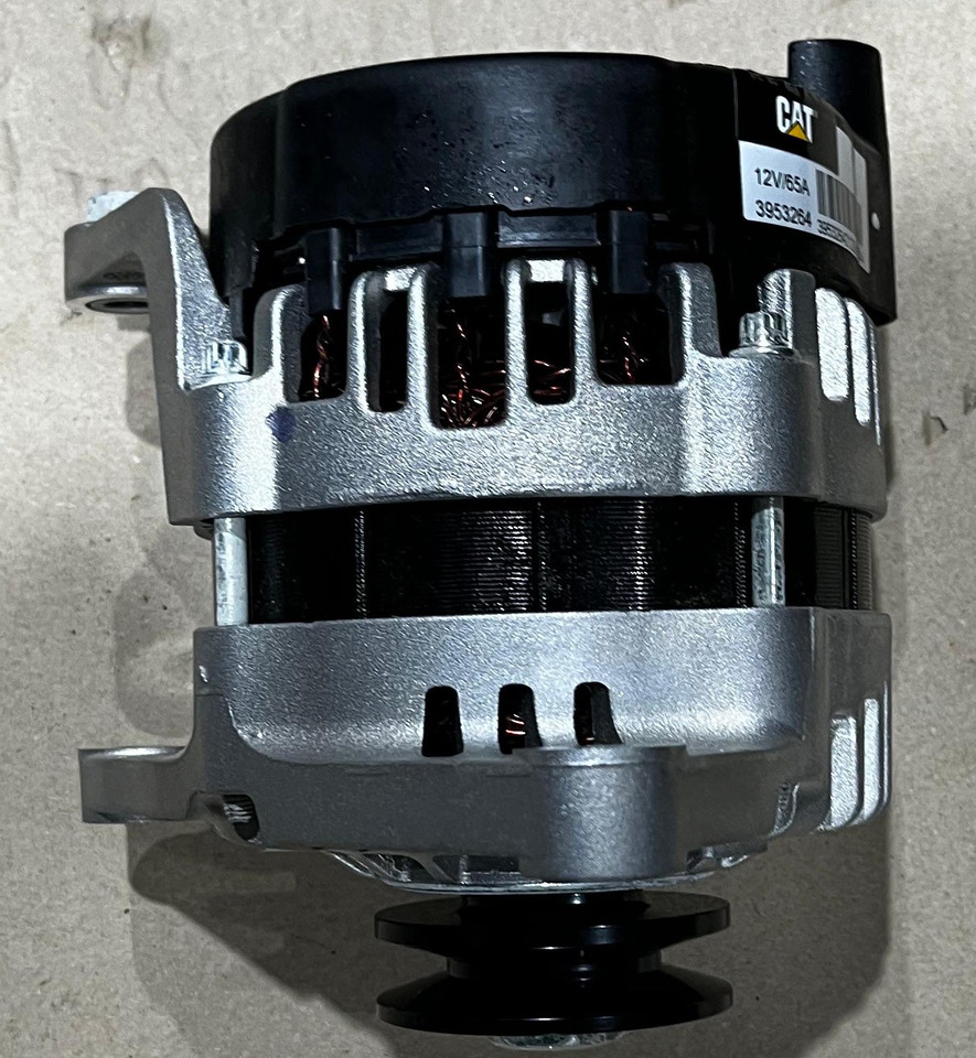 CATERPILLAR - Alternador para Maquinaria de construcción: foto 1 CATERPILLAR - Alternador para Maquinaria de construcción: foto 1