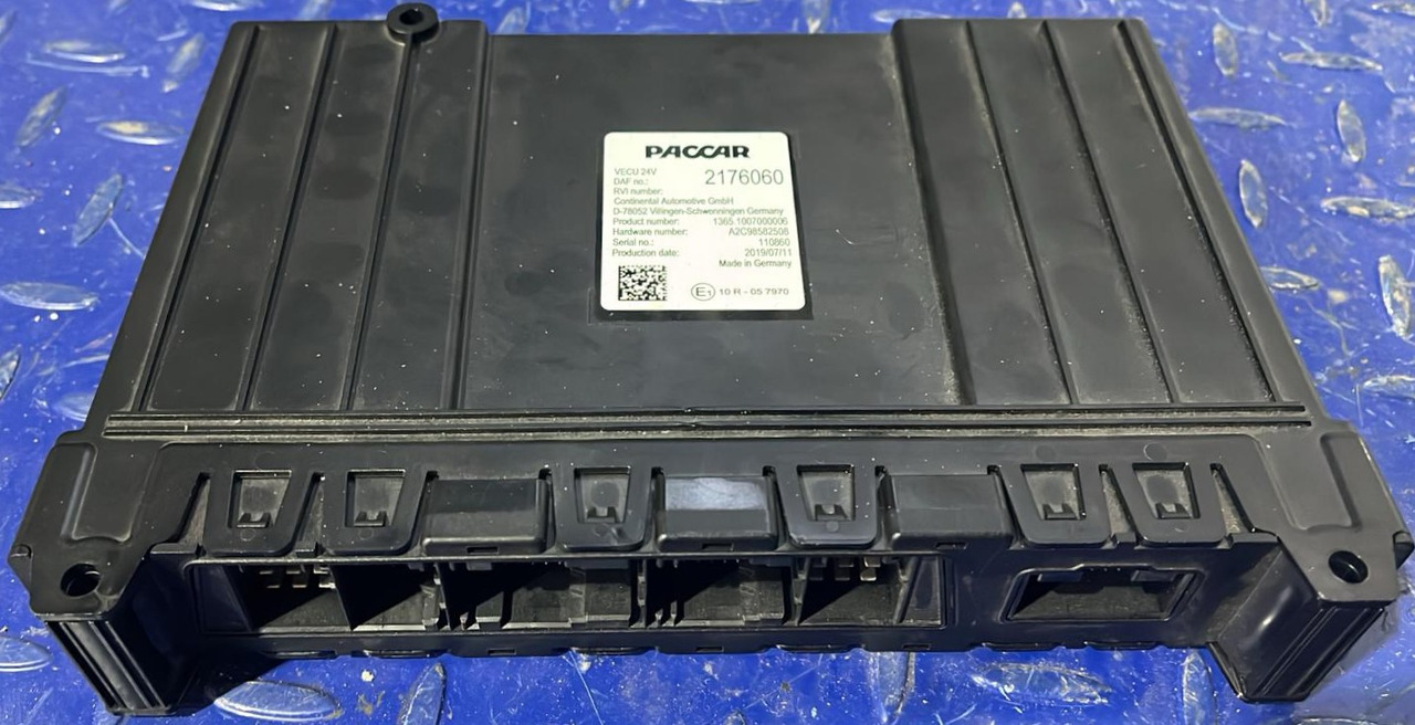 DAF XF CF VECU Control Unit Module 2176060 - Unidad de control: foto 1 DAF XF CF VECU Control Unit Module 2176060 - Unidad de control: foto 1