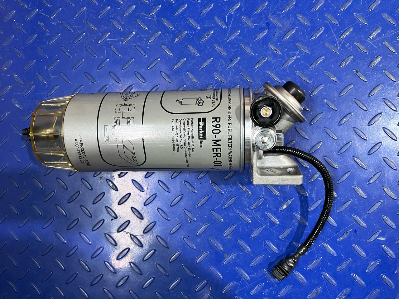 PARKER Mercedes Benz Fuel Water Separator - Procesamiento de combustible: foto 5 PARKER Mercedes Benz Fuel Water Separator - Procesamiento de combustible: foto 5
