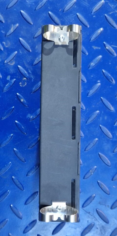 MERCEDES-BENZ Control Device Actros Mp4 CPC3 A0044464702 - Piezas de recambio para Otros maquinaria: foto 4 MERCEDES-BENZ Control Device Actros Mp4 CPC3 A0044464702 - Piezas de recambio para Otros maquinaria: foto 4