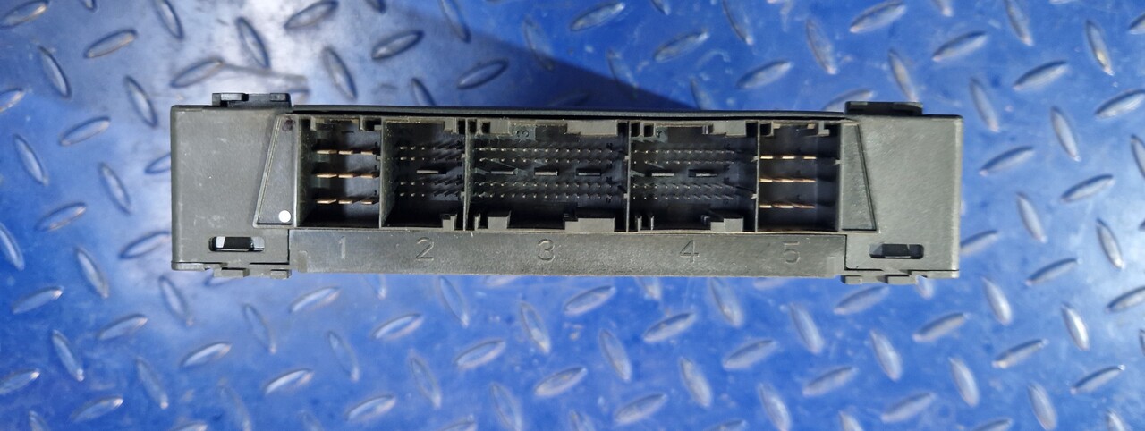 MERCEDES-BENZ Control Device Actros Mp4 CPC3 A0044464702 - Piezas de recambio para Otros maquinaria: foto 3 MERCEDES-BENZ Control Device Actros Mp4 CPC3 A0044464702 - Piezas de recambio para Otros maquinaria: foto 3