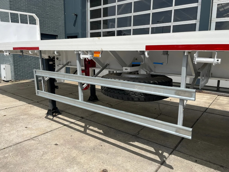Semirremolque plataforma/ Caja abierta nuevo CIMC 3-axle Flatbed Semi-Trailer: foto 7