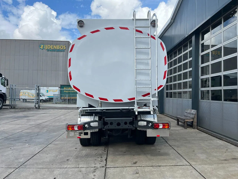 Mercedes-Benz Arocs 4040 6x6 Water Tank Truck - Camión cisterna: foto 4 Mercedes-Benz Arocs 4040 6x6 Water Tank Truck - Camión cisterna: foto 4