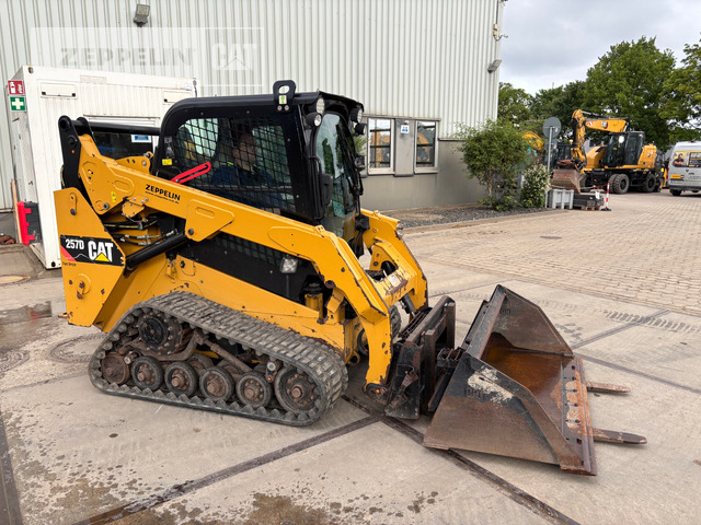 Cat 257D - Minicargadora: foto 2 Cat 257D - Minicargadora: foto 2