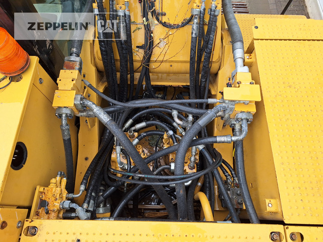 Excavadora de cadenas Cat 352FL: foto 35