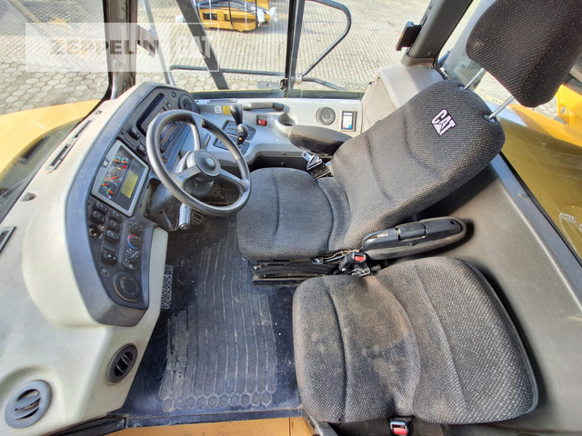 Dúmper articulado Cat 735B: foto 23