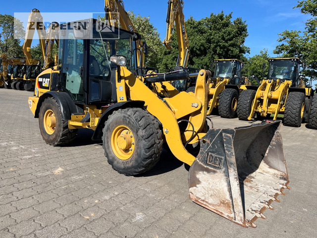 Cargadora de ruedas Cat 906M: foto 1